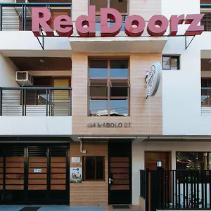 3* Hotel Reddoorz Near Uptown Bgc Mall